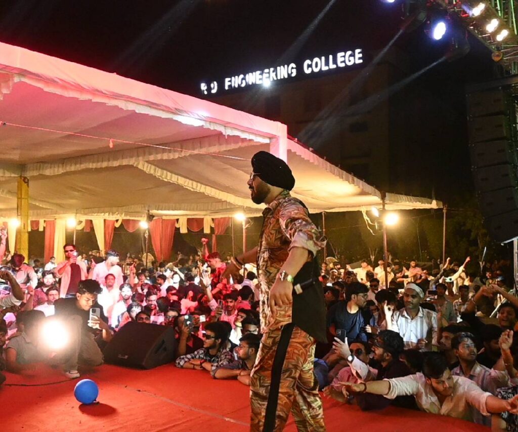 Fest- college
