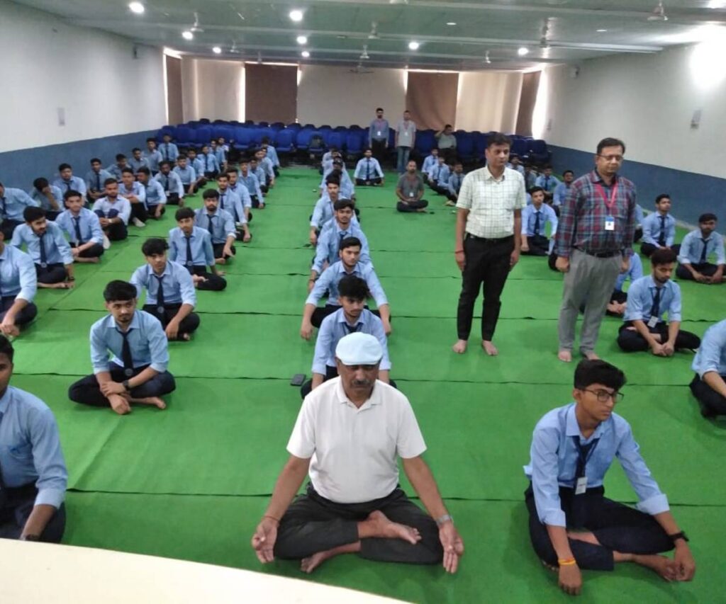 yoga-college
